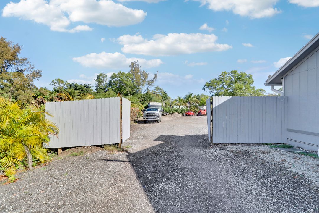 For Sale: $599,000 (3 beds, 2 baths, 1378 Square Feet)