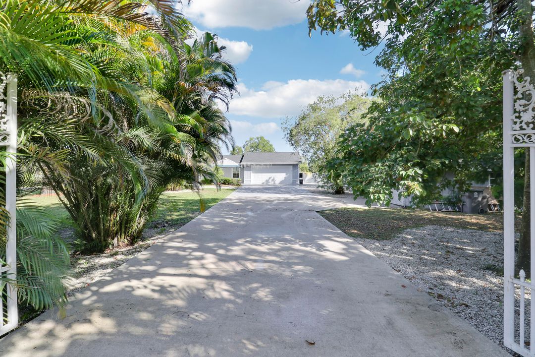 For Sale: $599,000 (3 beds, 2 baths, 1378 Square Feet)