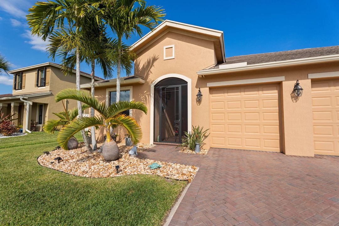 待售: $399,900 (3 贝兹, 3 浴室, 1815 平方英尺)