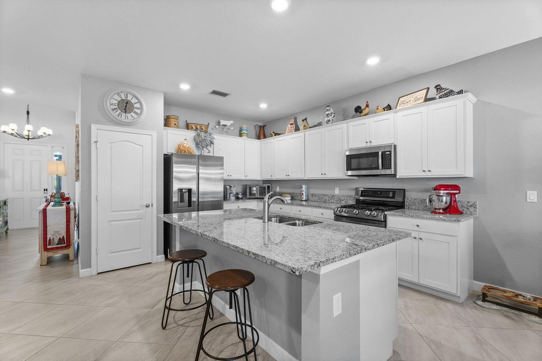 待售: $399,900 (3 贝兹, 3 浴室, 1815 平方英尺)