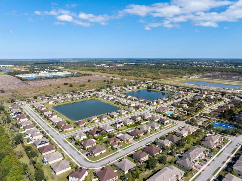 待售: $399,900 (3 贝兹, 3 浴室, 1815 平方英尺)