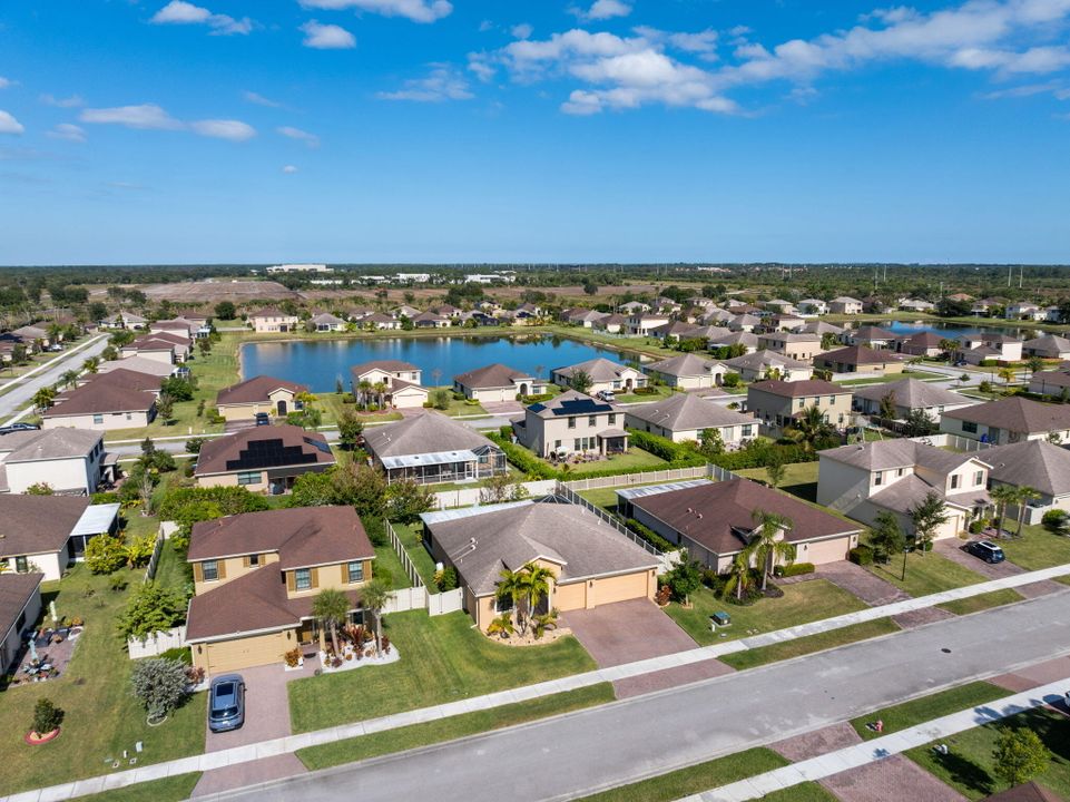 待售: $399,900 (3 贝兹, 3 浴室, 1815 平方英尺)