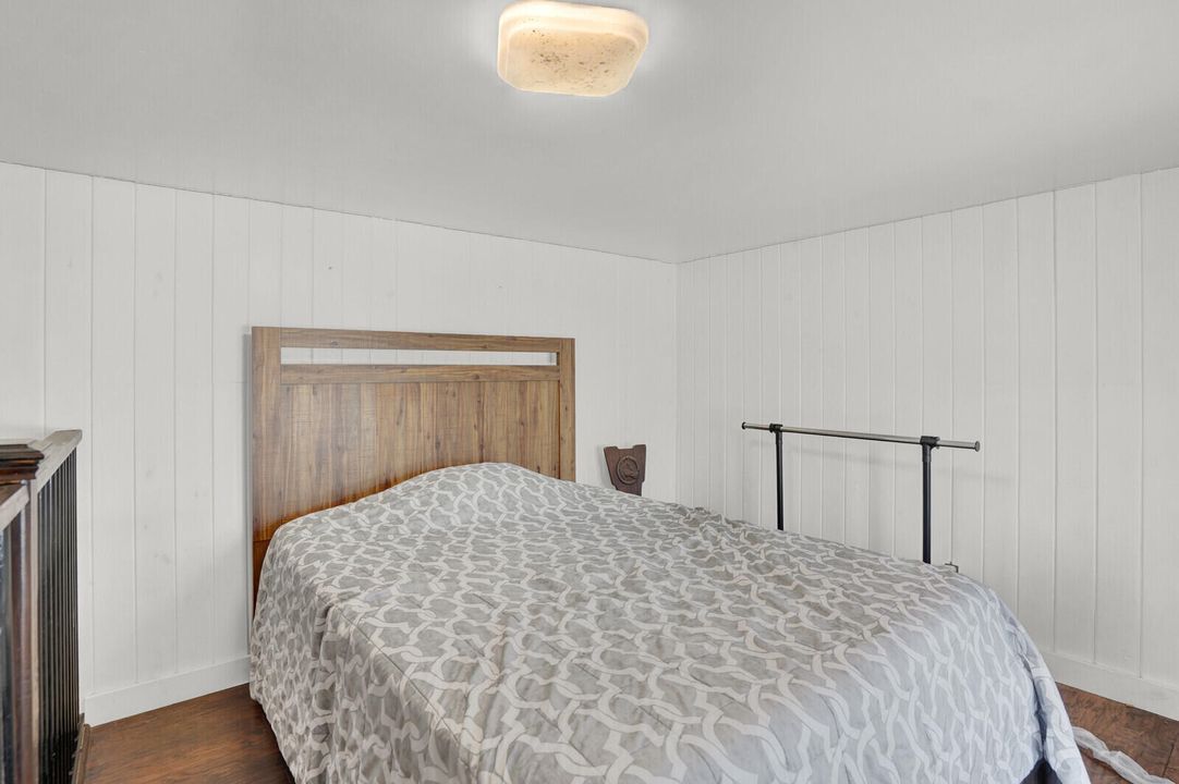 出租: $10,000 (1 贝兹, 1 浴室, 2800 平方英尺)