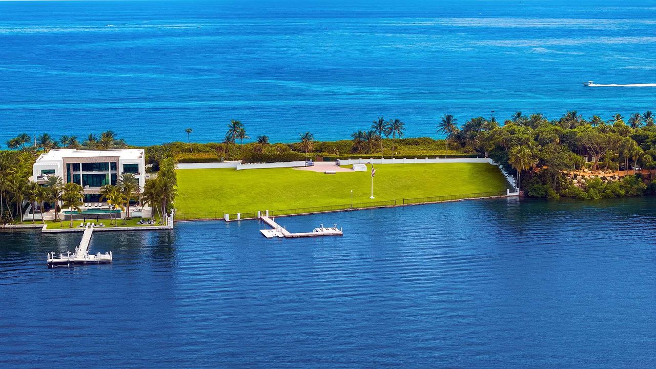 На продажу: $75,000,000 (0 спален, 0 ванн, 0 Квадратных фут)