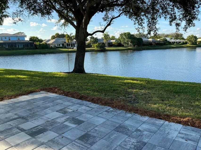 For Sale: $1,150,000 (3 beds, 2 baths, 2144 Square Feet)