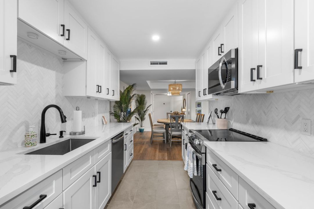 En Venta: $614,999 (3 camas, 2 baños, 1432 Pies cuadrados)