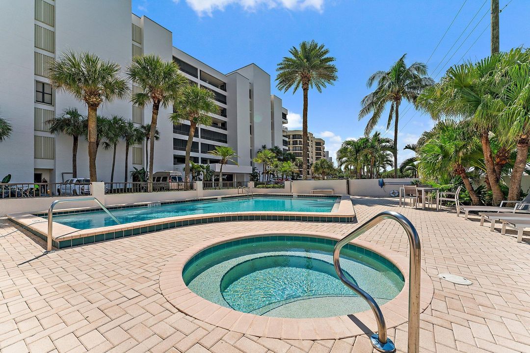 For Sale: $2,399,950 (3 beds, 2 baths, 2554 Square Feet)