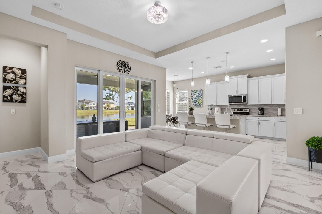 待售: $629,000 (3 贝兹, 2 浴室, 2042 平方英尺)