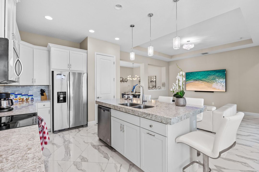 待售: $629,000 (3 贝兹, 2 浴室, 2042 平方英尺)