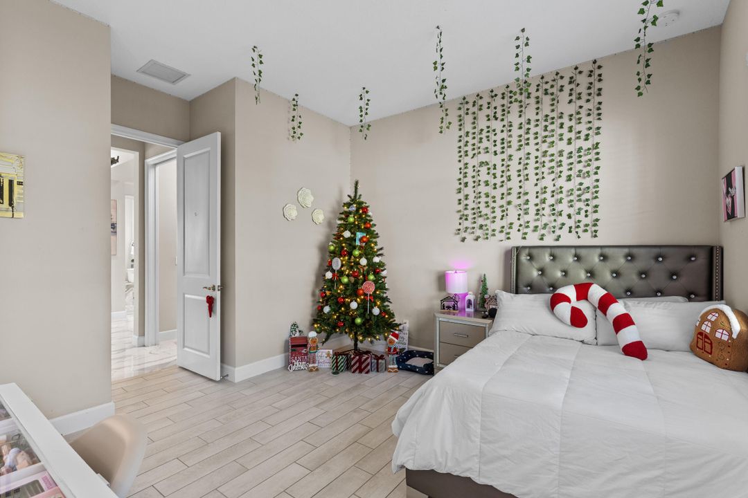 待售: $629,000 (3 贝兹, 2 浴室, 2042 平方英尺)