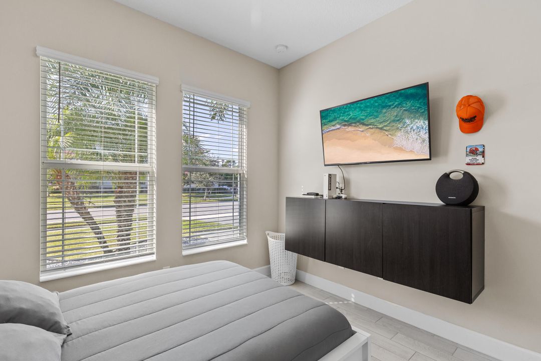 待售: $629,000 (3 贝兹, 2 浴室, 2042 平方英尺)