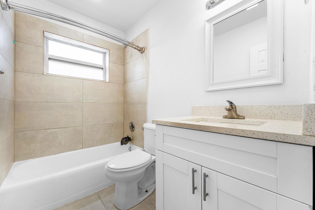 合同活跃: $1,650 (1 贝兹, 1 浴室, 5162 平方英尺)