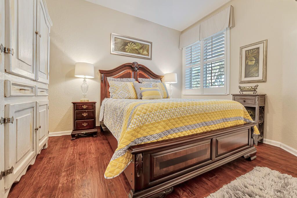 For Sale: $475,000 (3 beds, 2 baths, 1617 Square Feet)