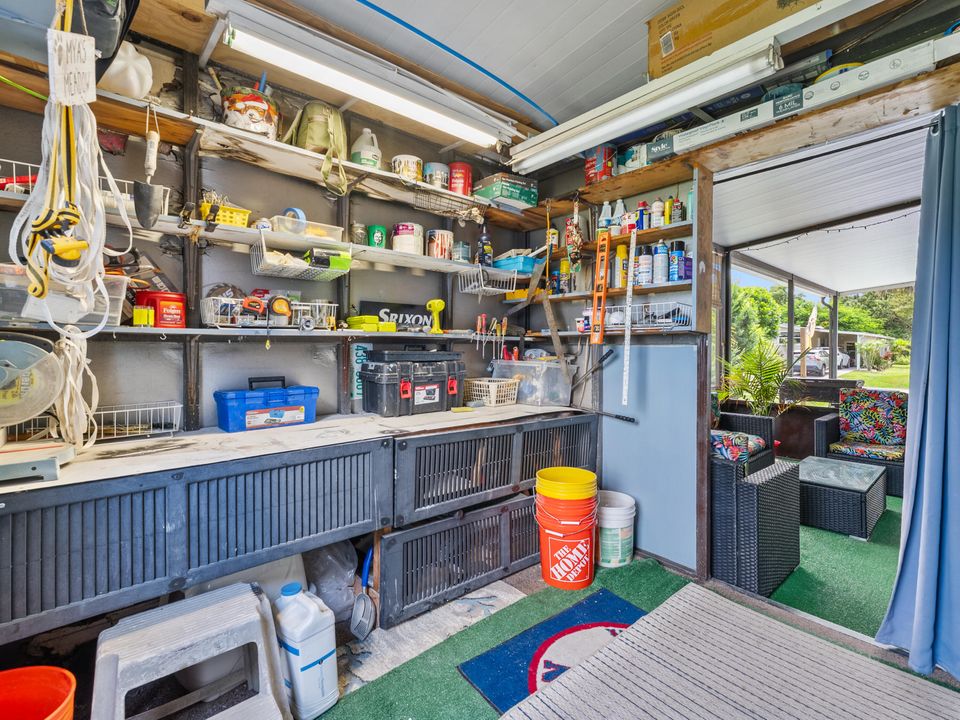 For Rent: $2,100 (2 beds, 2 baths, 1406 Square Feet)