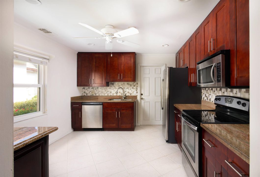 For Sale: $619,000 (3 beds, 2 baths, 1483 Square Feet)