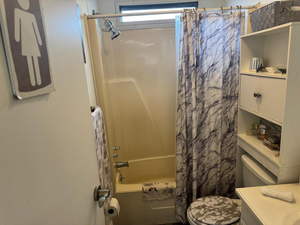 待售: $53,000 (2 贝兹, 2 浴室, 0 平方英尺)