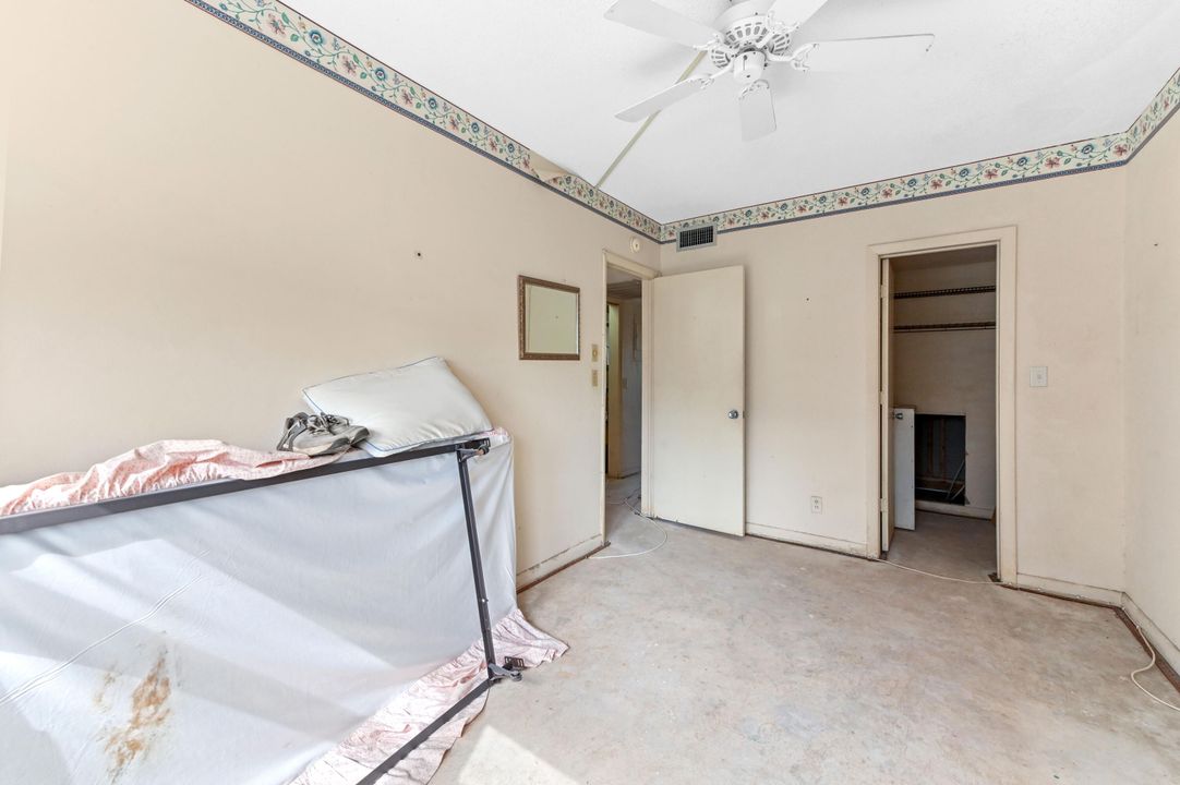 For Sale: $225,000 (2 beds, 1 baths, 1104 Square Feet)