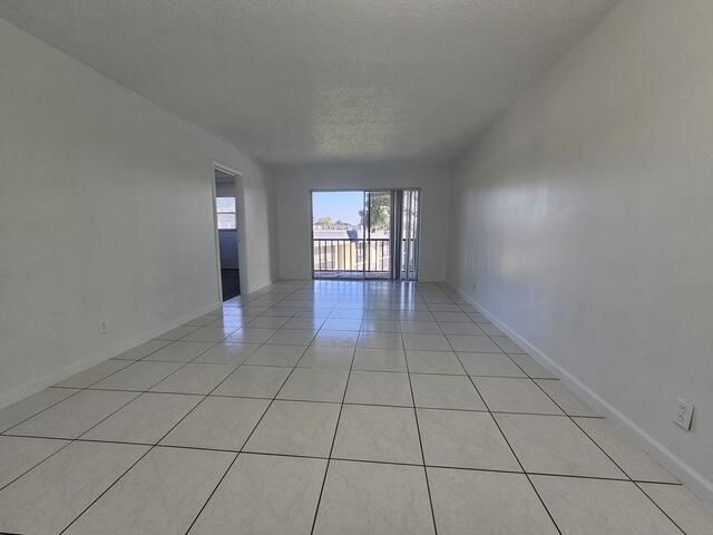 For Rent: $1,825 (2 beds, 2 baths, 949 Square Feet)