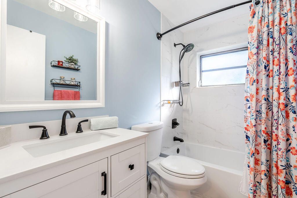 出租: $3,600 (2 贝兹, 2 浴室, 1344 平方英尺)