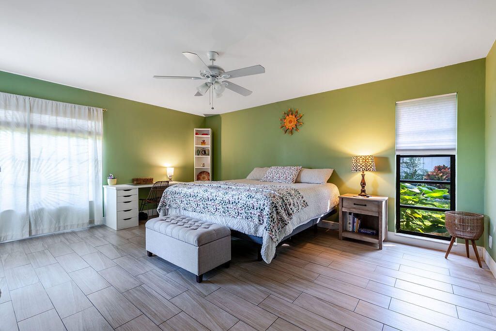 出租: $3,600 (2 贝兹, 2 浴室, 1344 平方英尺)