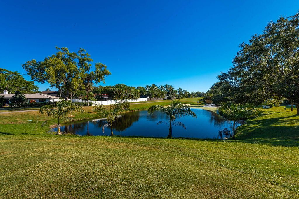 出租: $3,600 (2 贝兹, 2 浴室, 1344 平方英尺)