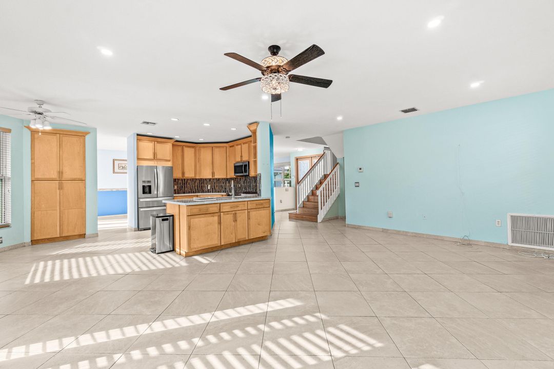 En Venta: $750,000 (4 camas, 2 baños, 2596 Pies cuadrados)