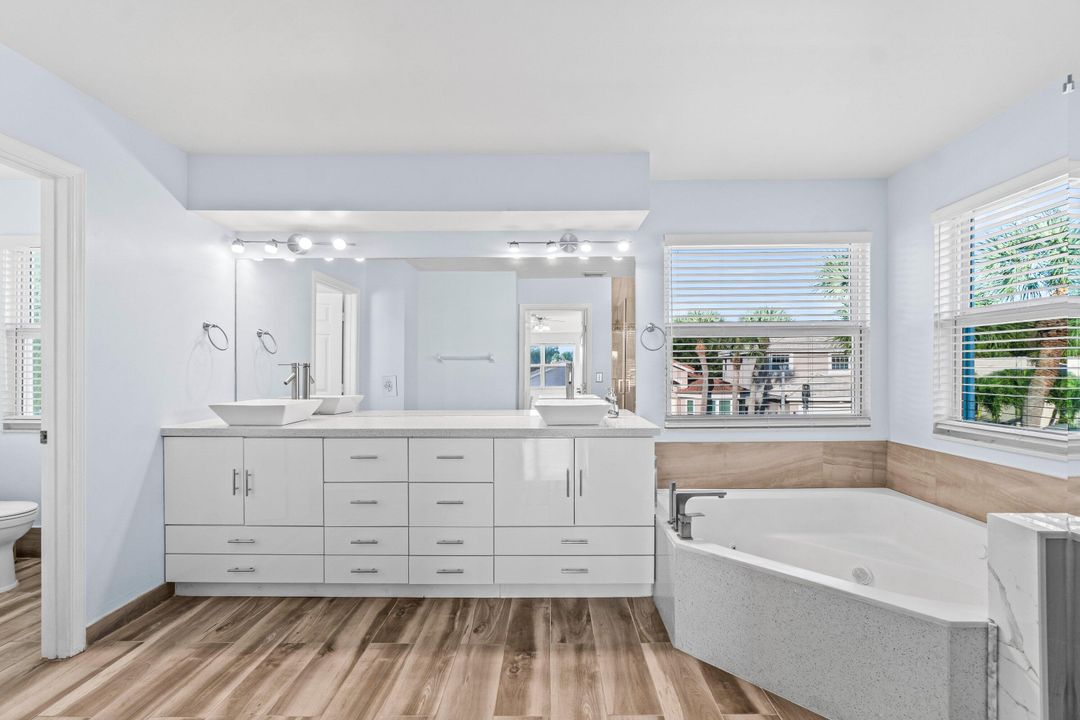 En Venta: $750,000 (4 camas, 2 baños, 2596 Pies cuadrados)