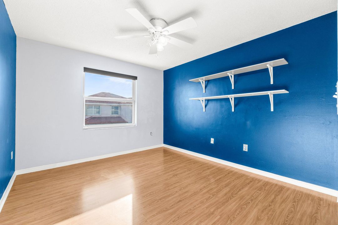 En Venta: $750,000 (4 camas, 2 baños, 2596 Pies cuadrados)