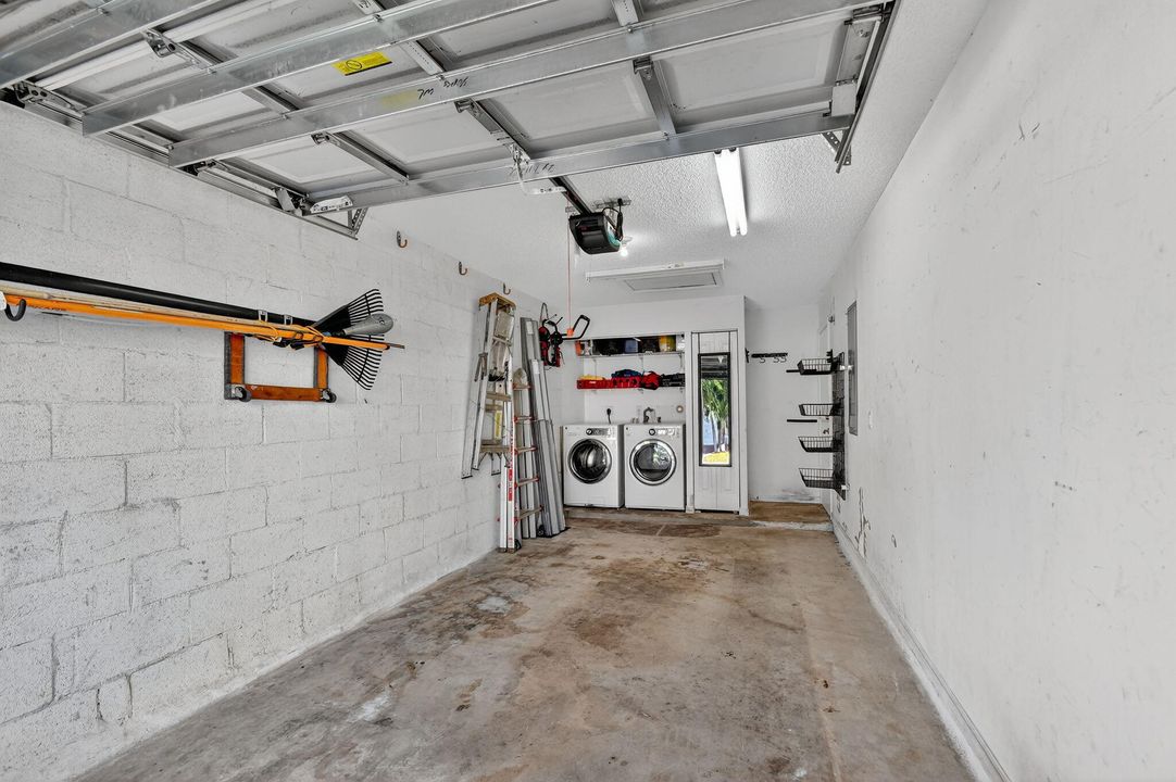 En Venta: $405,000 (3 camas, 2 baños, 1253 Pies cuadrados)