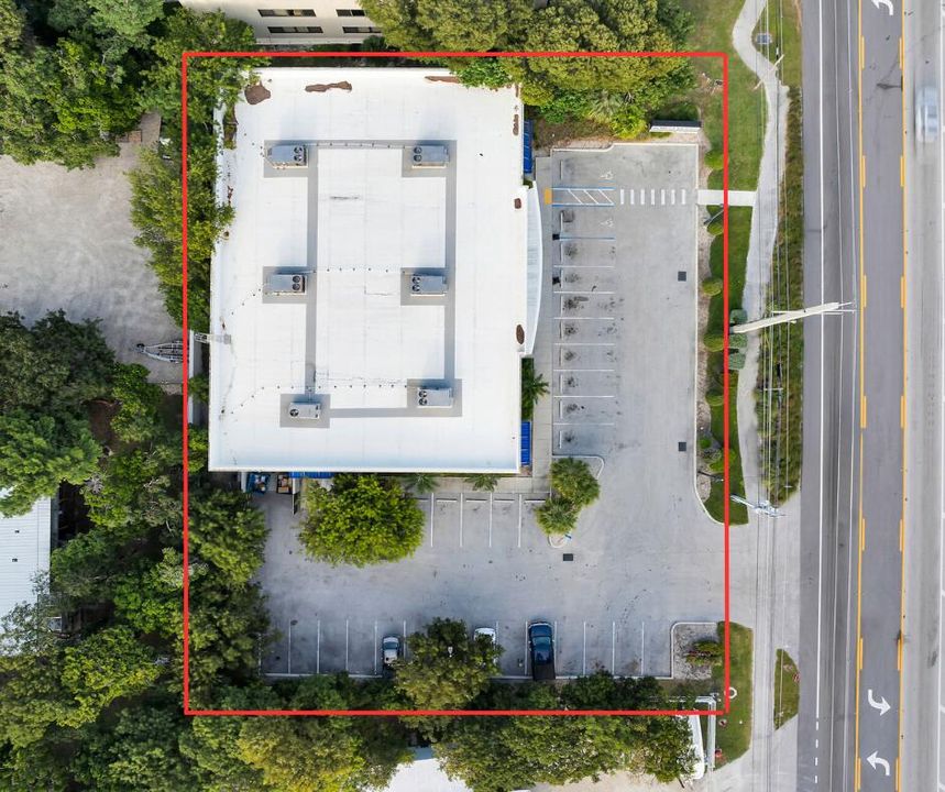 待售: $4,750,000 (0 贝兹, 0 浴室, 9990 平方英尺)