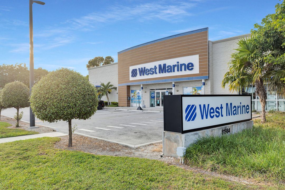 待售: $4,750,000 (0 贝兹, 0 浴室, 9990 平方英尺)