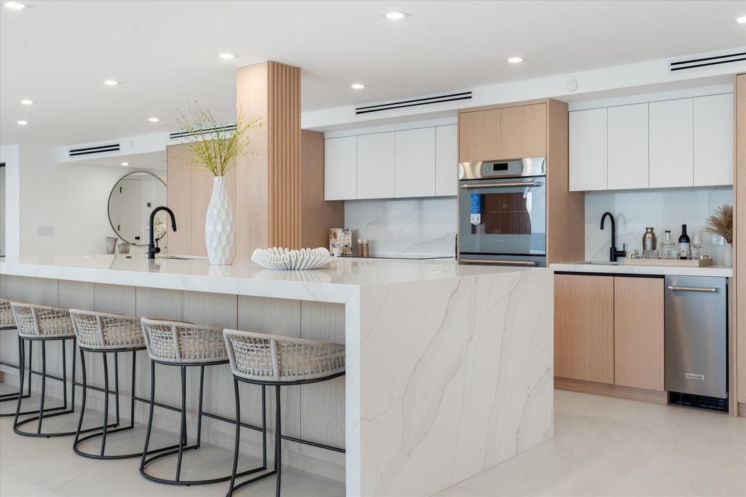 На продажу: $5,400,000 (4 спален, 4 ванн, 3052 Квадратных фут)