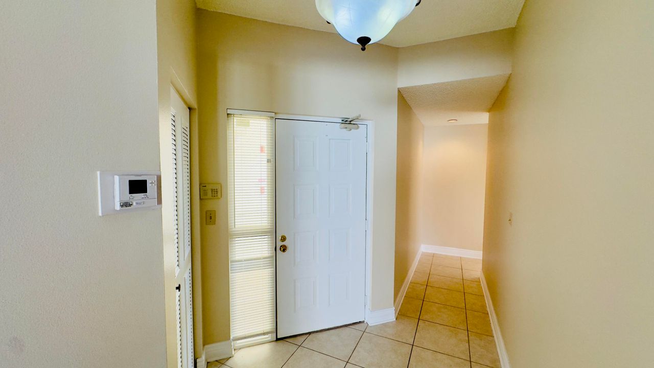 For Sale: $399,000 (3 beds, 2 baths, 1678 Square Feet)