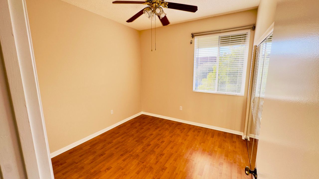 For Sale: $399,000 (3 beds, 2 baths, 1678 Square Feet)