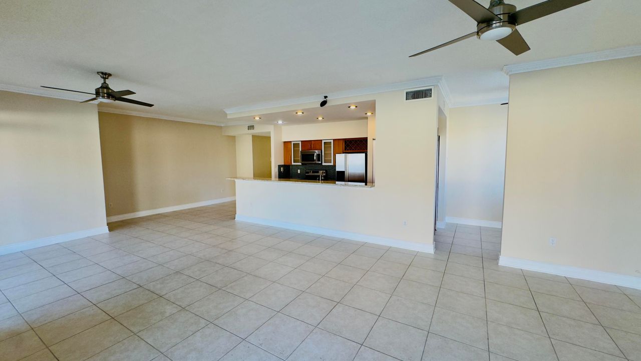 For Sale: $399,000 (3 beds, 2 baths, 1678 Square Feet)