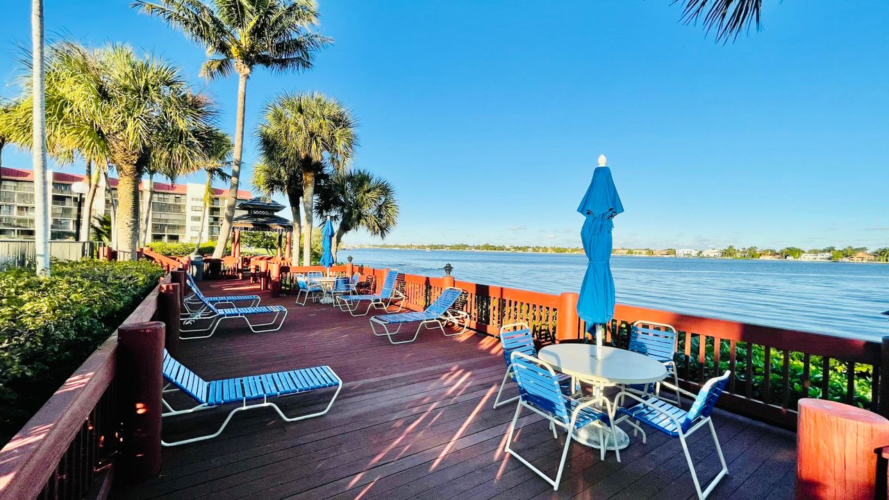 For Sale: $399,000 (3 beds, 2 baths, 1678 Square Feet)