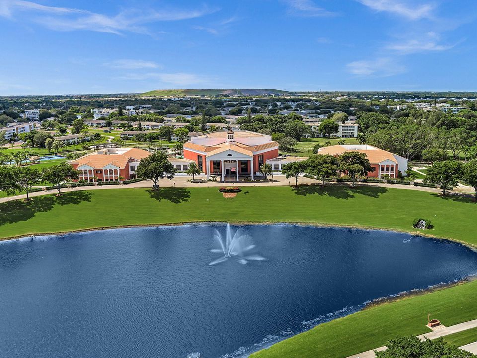 For Sale: $225,000 (2 beds, 1 baths, 860 Square Feet)