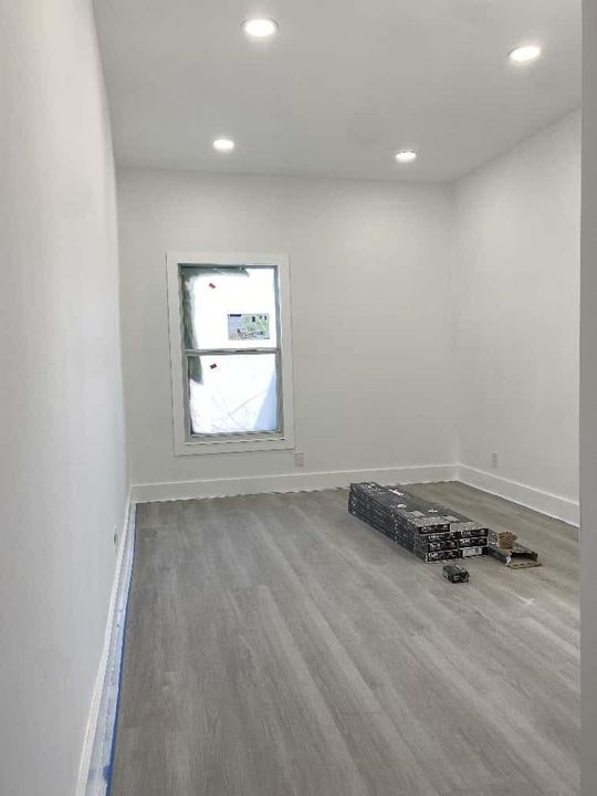 For Sale: $450,000 (3 beds, 2 baths, 1021 Square Feet)