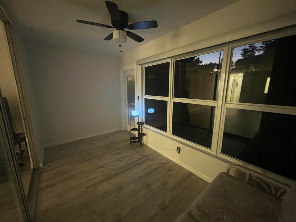 For Rent: $2,200 (2 beds, 2 baths, 1227 Square Feet)