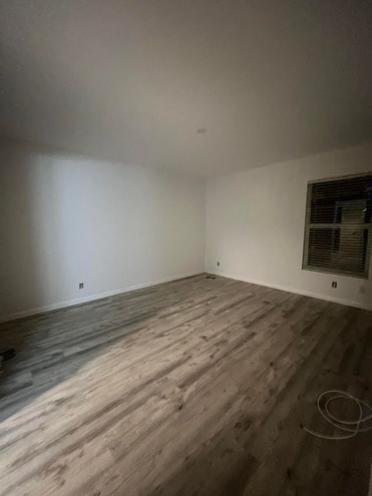 For Rent: $2,200 (2 beds, 2 baths, 1227 Square Feet)