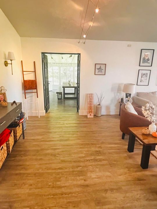 For Sale: $844,999 (4 beds, 2 baths, 2833 Square Feet)