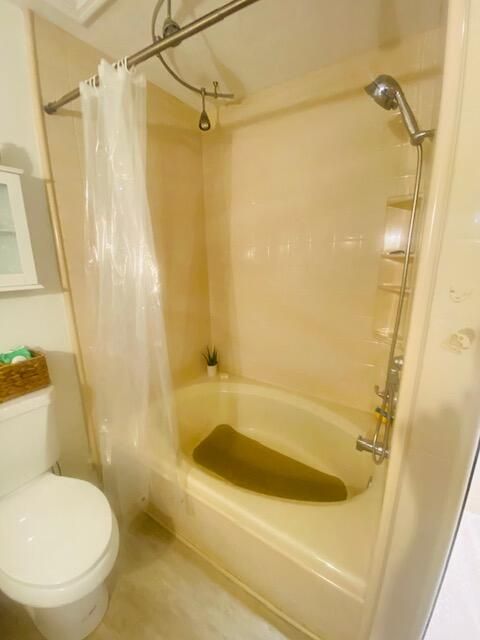 For Sale: $844,999 (4 beds, 2 baths, 2833 Square Feet)