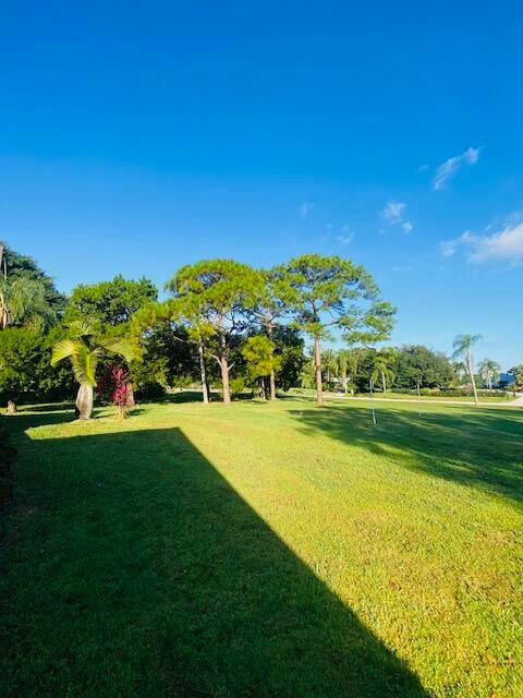 For Sale: $844,999 (4 beds, 2 baths, 2833 Square Feet)