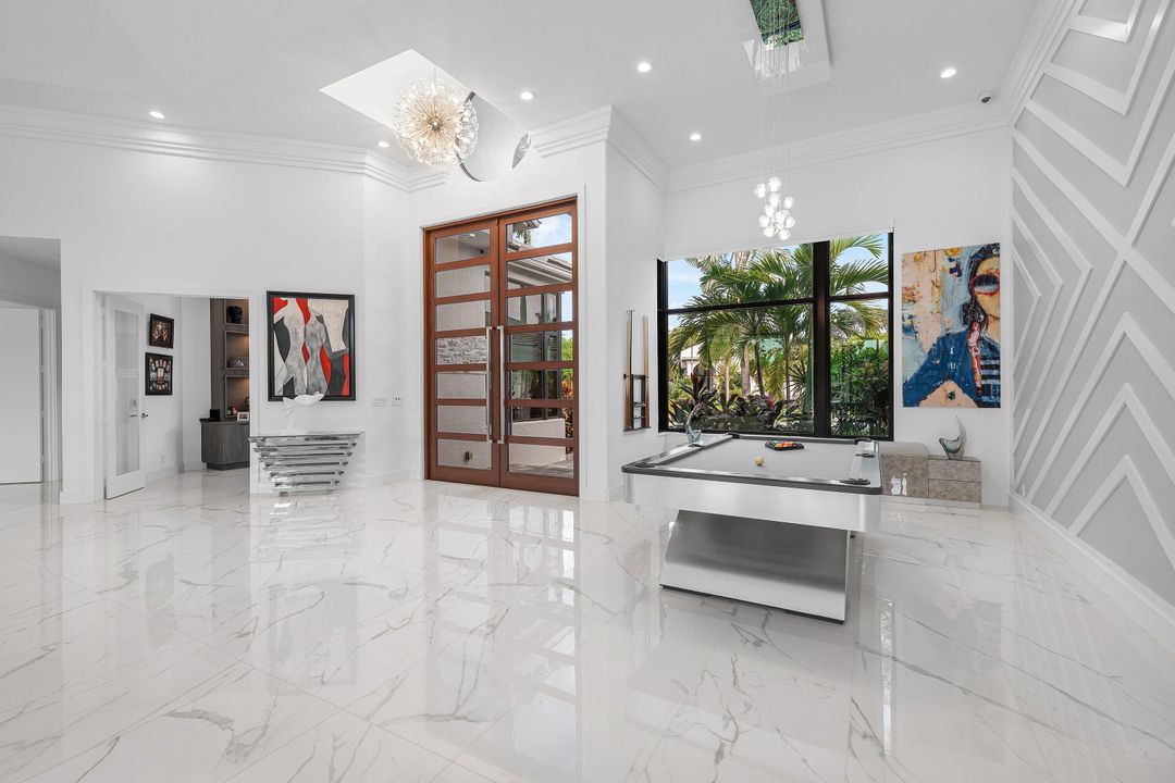 На продажу: $3,599,000 (5 спален, 4 ванн, 5064 Квадратных фут)