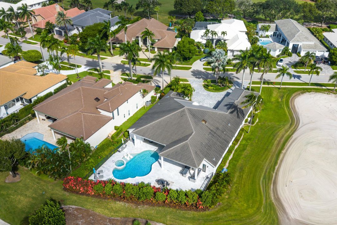 На продажу: $3,599,000 (5 спален, 4 ванн, 5064 Квадратных фут)