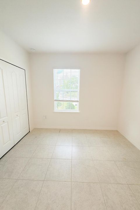 For Rent: $2,900 (4 beds, 2 baths, 2059 Square Feet)