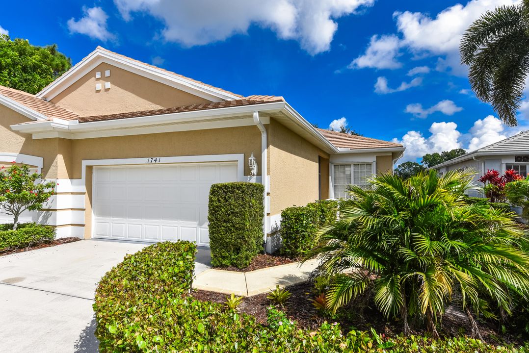 For Sale: $499,000 (2 beds, 2 baths, 1630 Square Feet)