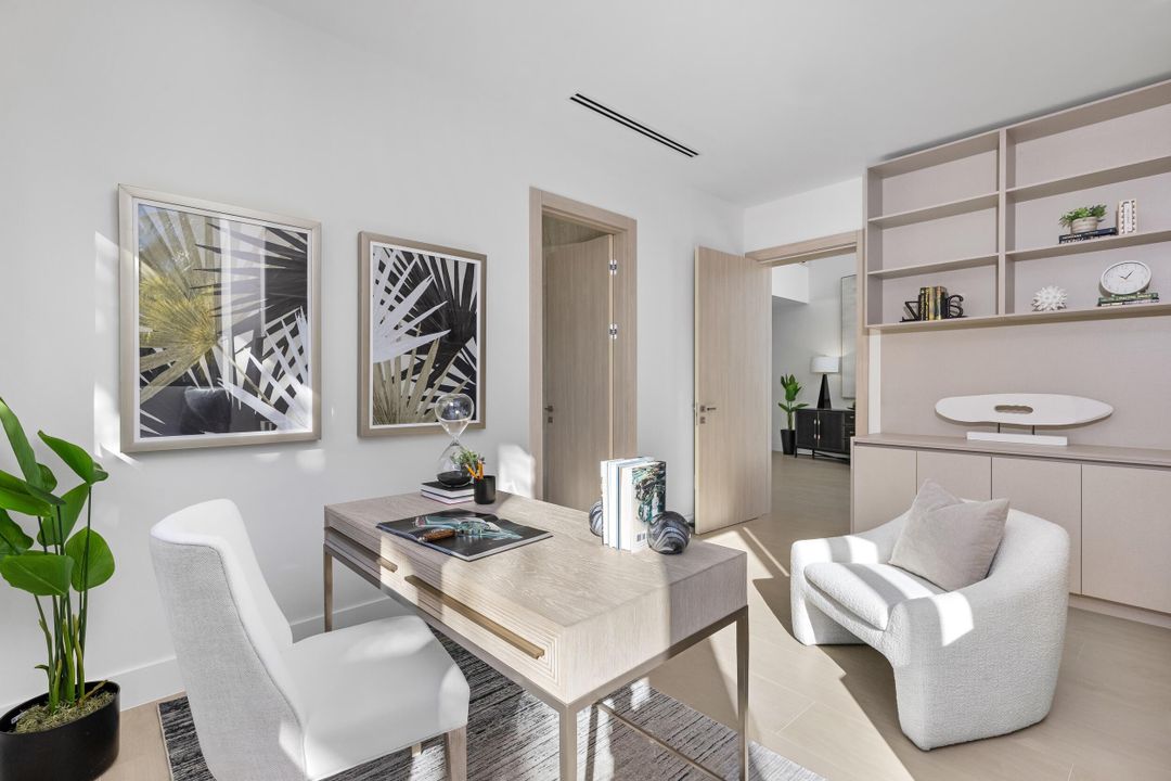 For Sale: $3,095,000 (5 beds, 6 baths, 5124 Square Feet)