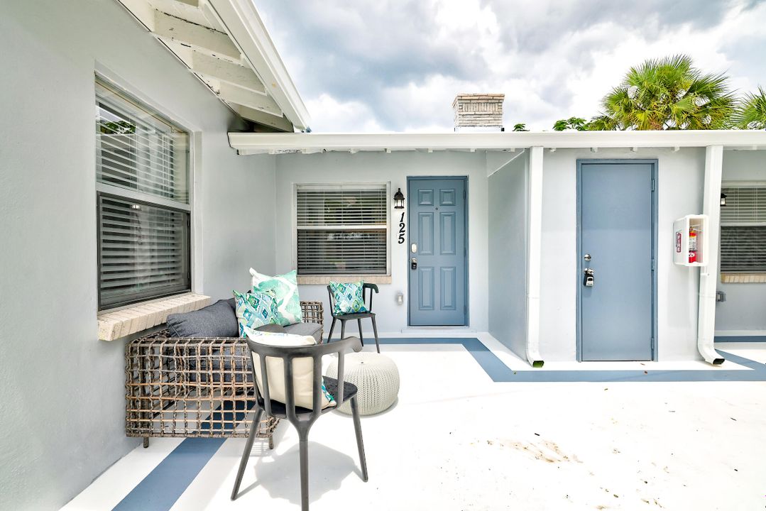 В аренду: $1,800 (2 спален, 1 ванн, 809 Квадратных фут)