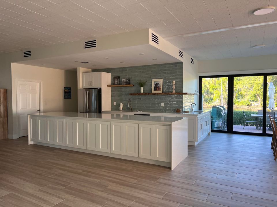 For Rent: $3,650 (2 beds, 2 baths, 1233 Square Feet)